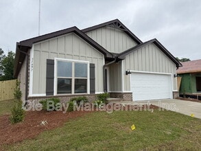 Building Photo - 31697 Lyon Rd