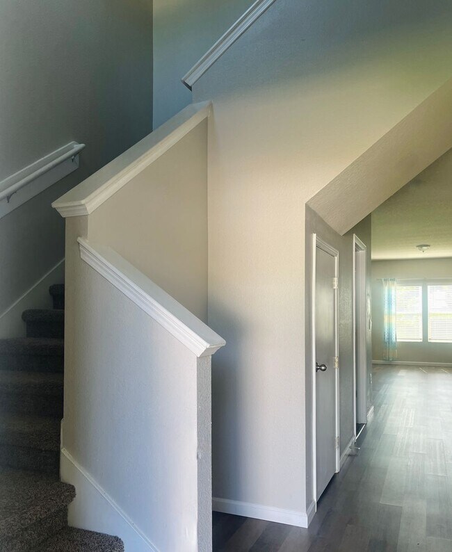 Foto del edificio - 131 Ashwood Cir