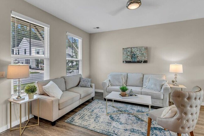 Foto del edificio - 146 Winding Branch Dr