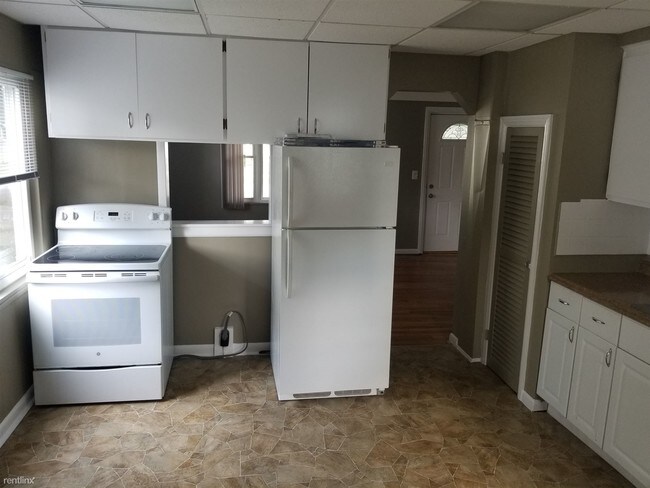 Building Photo - 2 br, 1 bath House - 2031 Bonner St