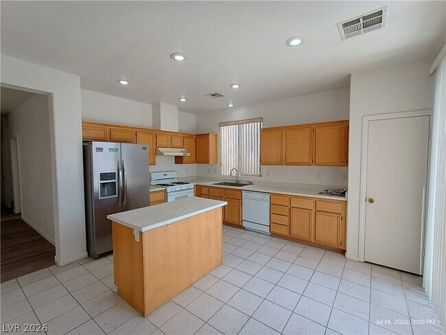Foto del edificio - 8525 Titania Ct