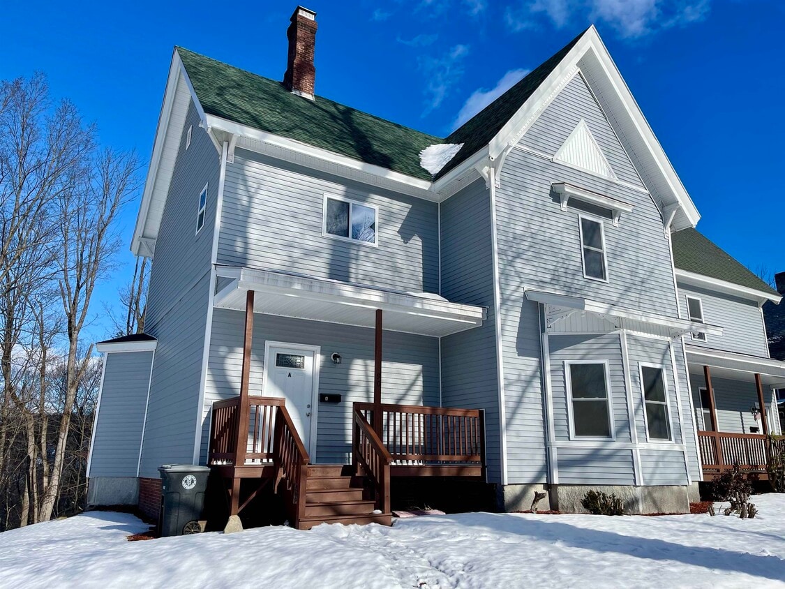 90 Pleasant St, Franklin, NH 03235 Townhome Rentals in Franklin NH