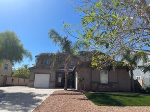 Building Photo - 12981 Colonial Dr