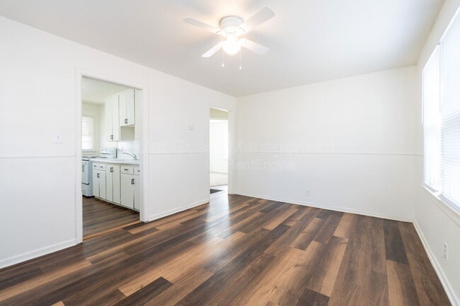 Foto del edificio - 524 S St Paul St