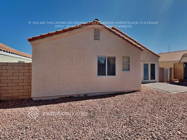 Building Photo - 885 Angelus Oaks Dr