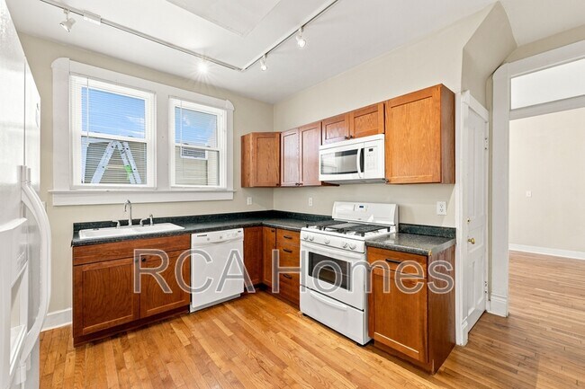Foto del edificio - 1013 E Morris St
