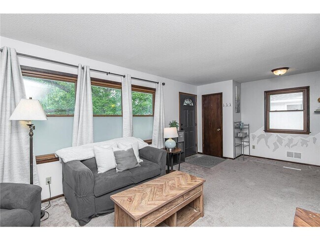 Foto del edificio - 3506 17th Ave NW