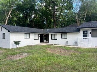 Building Photo - 1501 8th Ave