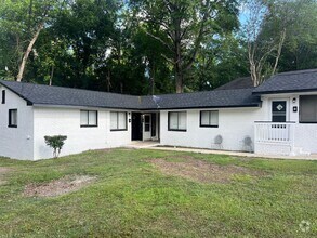 Building Photo - 1501 8th Ave