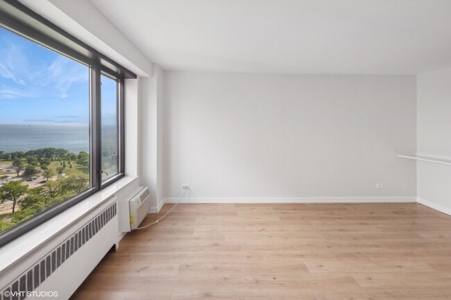 Building Photo - 3100 N Lake Shore Dr