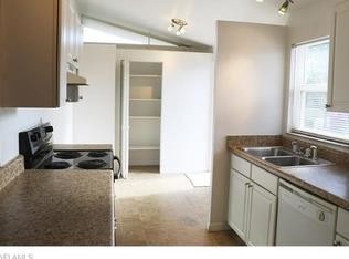Building Photo - 1661 Newport Ct, Fort Myers, FL 33907