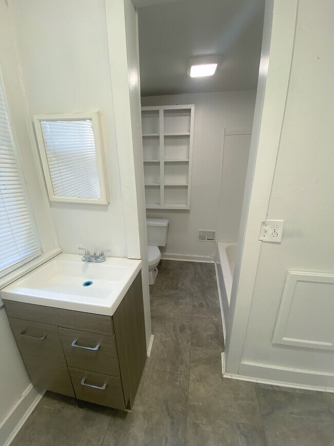 Foto del edificio - 1231 Culver Dr