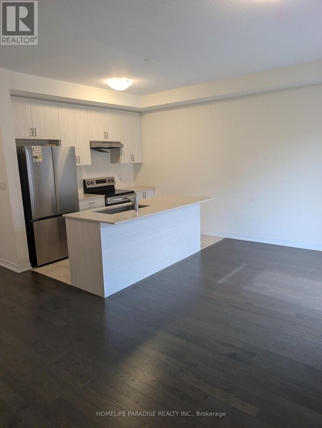 Building Photo - 15 Blacklock St