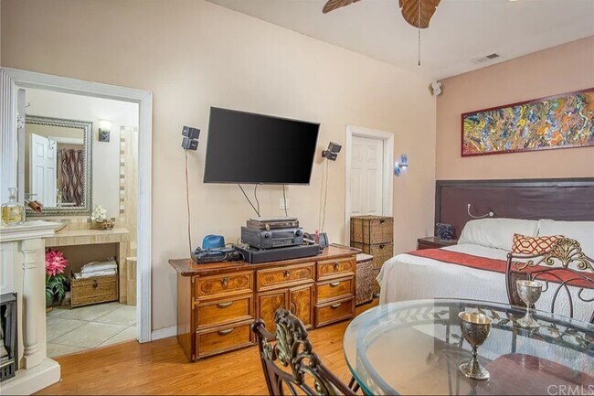 Foto del edificio - 5361 Sierra St