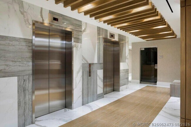 Foto del edificio - 4748 S Ocean Blvd
