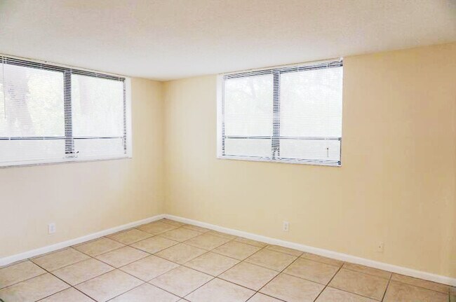 Foto del edificio - 1720 N Congress Ave