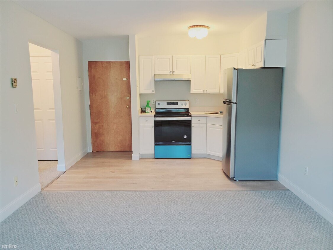 Primary Photo - 1 br, 1 bath Condo - 27 Oak St Apt 12