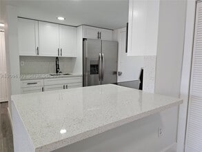 Building Photo - 15888 SW 95th Ave