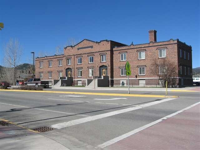 Primary Photo - 311 S Main St