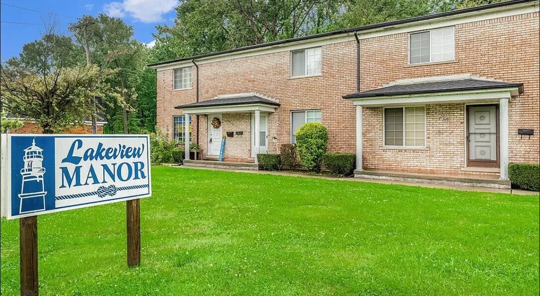 Foto principal - 37104 Jefferson Ave