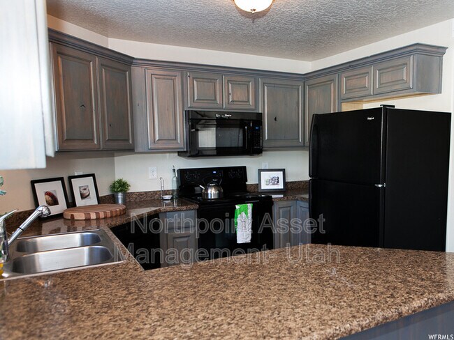 Foto del edificio - 8248 S Resaca Dr