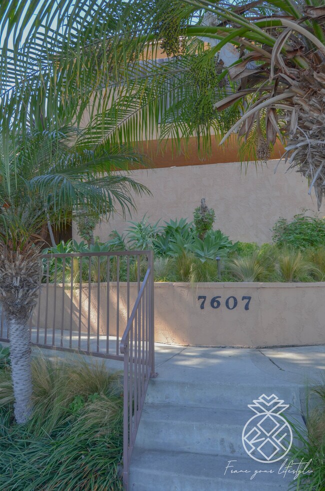 Foto del edificio - 7607 Saint Bernard St