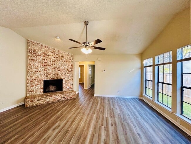 Building Photo - 9219 Kempler Dr