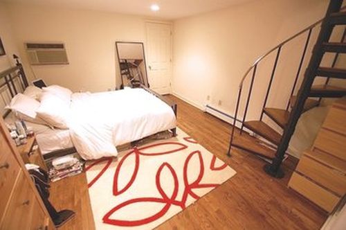Foto del edificio - 421 E 9th St