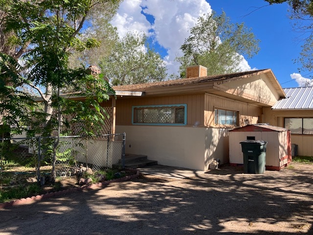 Building Photo - 2028 Cottonwood Ln
