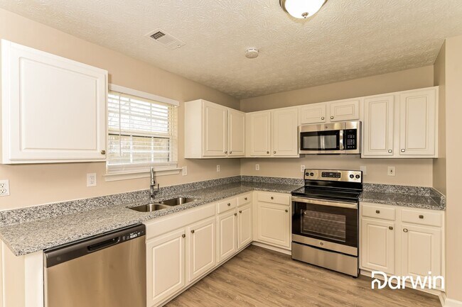 Building Photo - 3930 Brookgate Dr