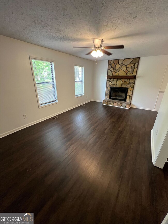 Building Photo - 3034 Wilkes Plantation Way
