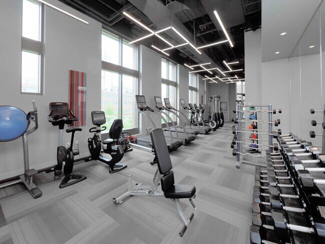 Foto del edificio - 457 N Milwaukee Ave