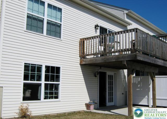 Building Photo - 205 Jeffrey Ln