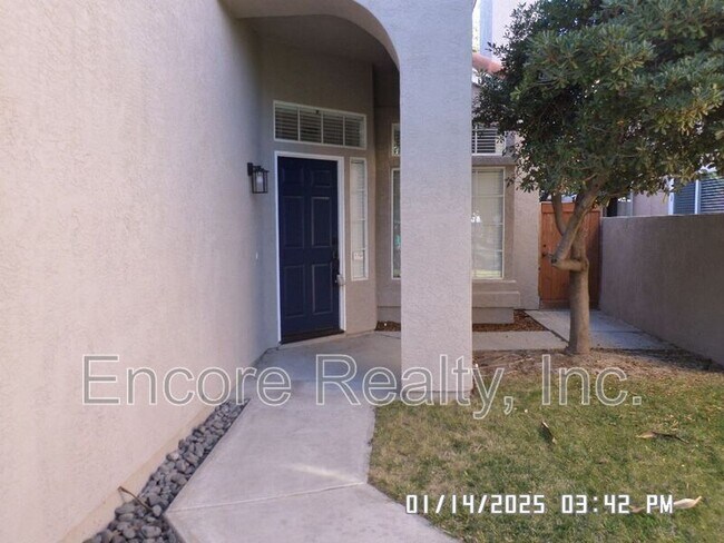 Foto del edificio - 2149 Bluewater Ln