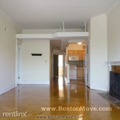 Building Photo - 468 Commonwealth Ave