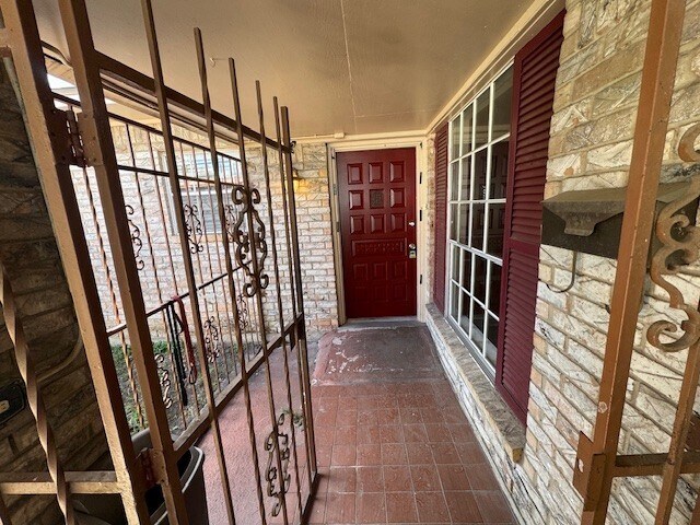 Foto del edificio - 10607 Bainbridge St