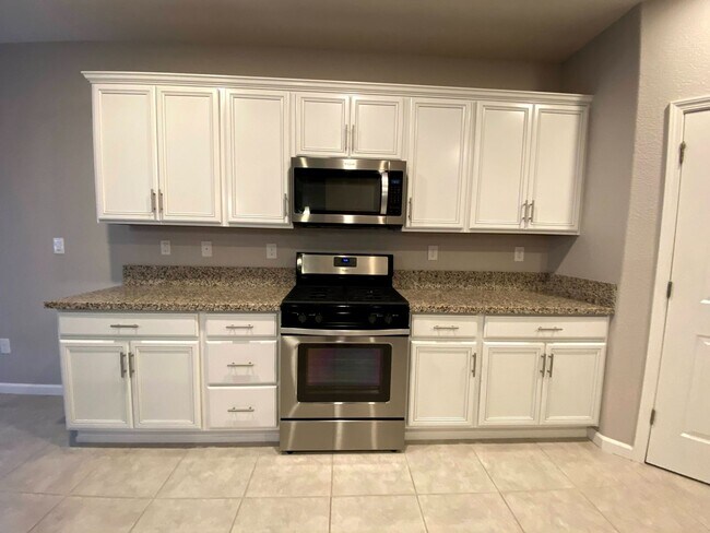 Foto del edificio - 3/2/2 Beautiful Home In Gardnerville Locat...