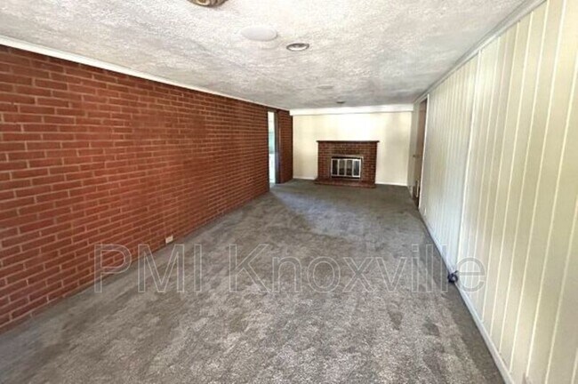 Building Photo - 4308 Lonas Dr