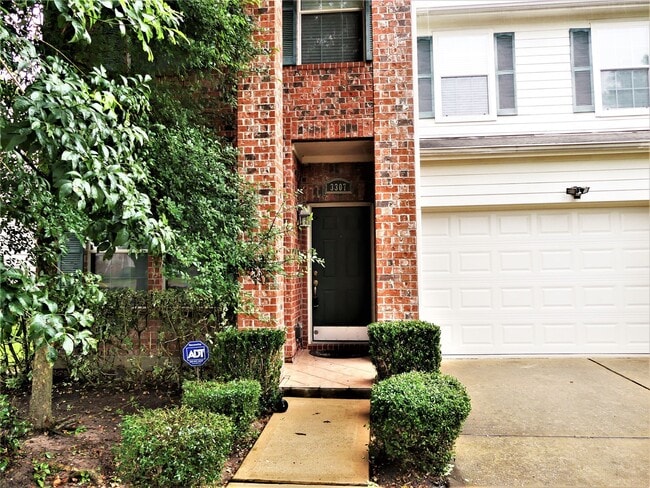 Building Photo - 3307 Siebinthaler Ln