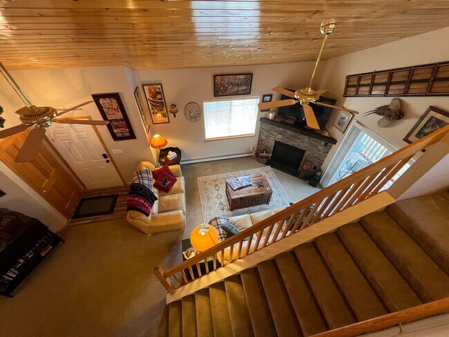 Foto del edificio - 290 Revett Dr