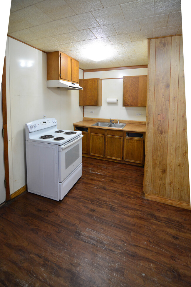 Kitchen - 716 West St