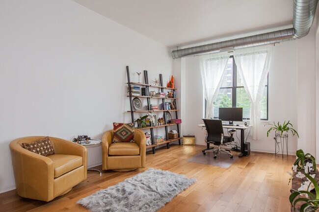 Foto del edificio - 950 W Leland Ave