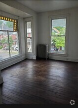 Building Photo - 387 S River St