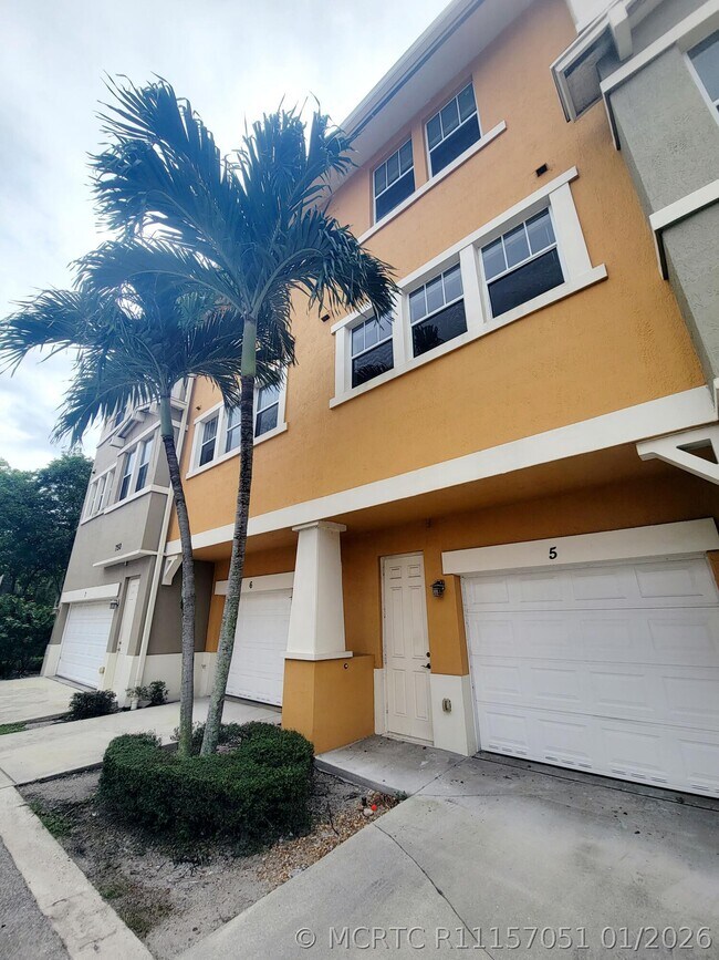 Foto del edificio - 750 Millbrae Ct