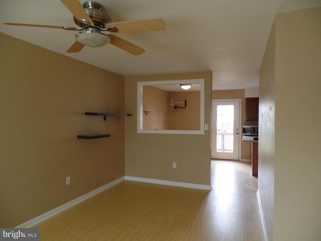 Building Photo - 5226 Spring Branch Blvd