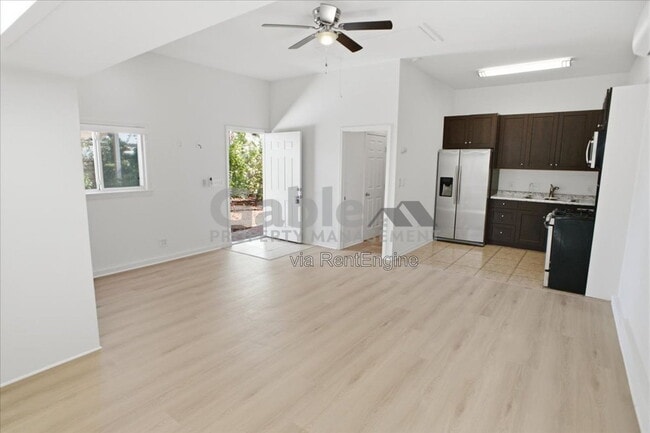 Foto del edificio - 24943 1/2 Chestnut Street