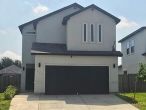 Building Photo - 4225 Gavilan Dr
