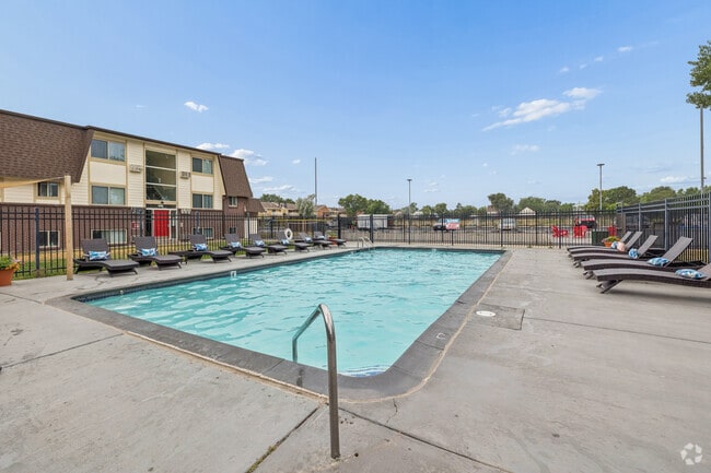 South Pool - Kipling Village Apartments