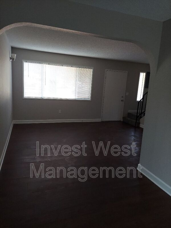 Foto del edificio - 3005 E 20th St