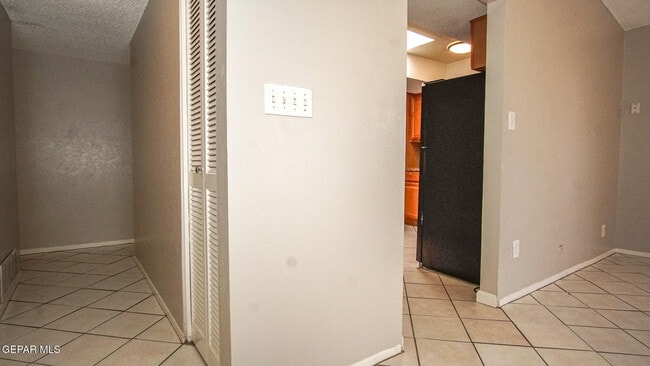 Building Photo - 244 Mardi Gras Dr